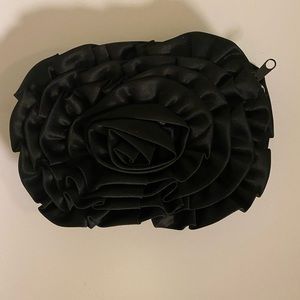 Little black purse 🌹